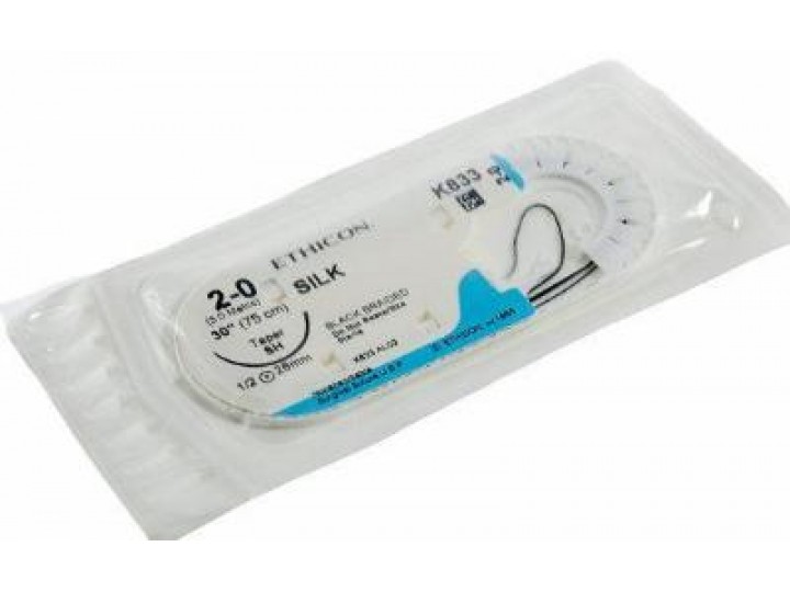 Шелк Silk  4/0. 75 см. черный Кол. 20 мм. 1/2, W586H