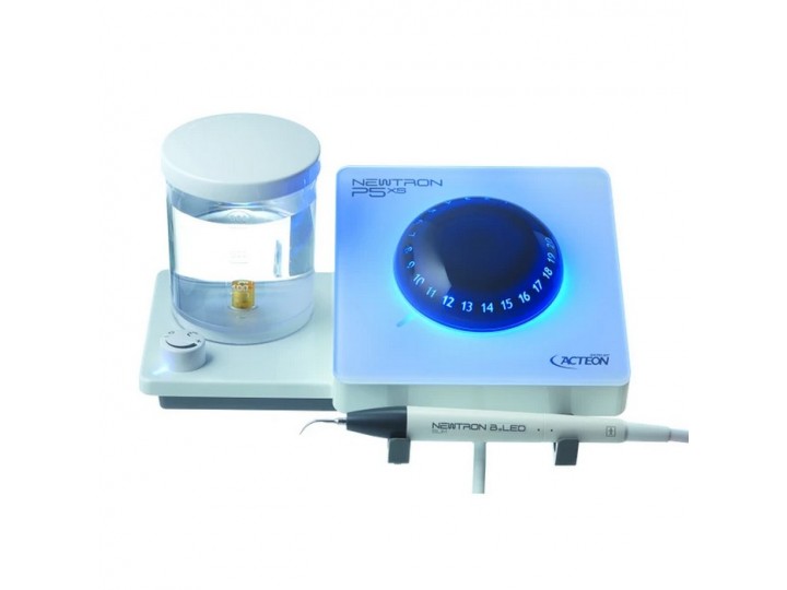 P5 Newtron XS B.LED - автономный ультразвуковой скалер с подсветкой