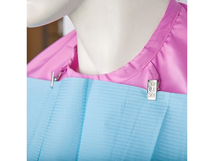 Фартук нейлоновый с зажимами Clean+Safe, SMALL 70х75см