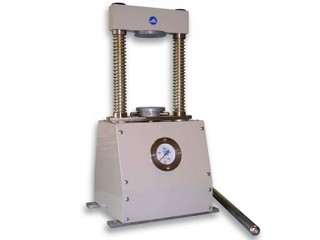 Пресс гидравлический для обжатия трех кювет