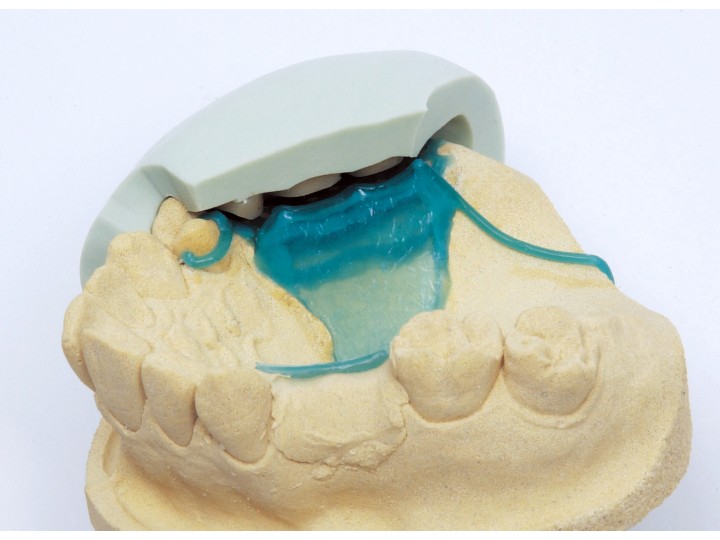 Проволока восковая GEO средней твердости, синяя 2,0 мм 6783020